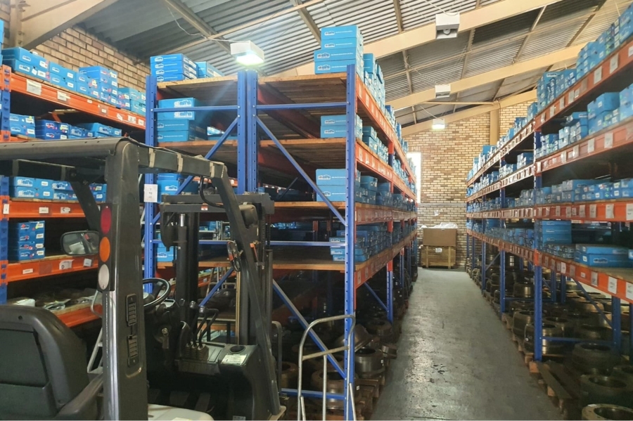 Commercial Property for Sale in Neave Industrial Eastern Cape
